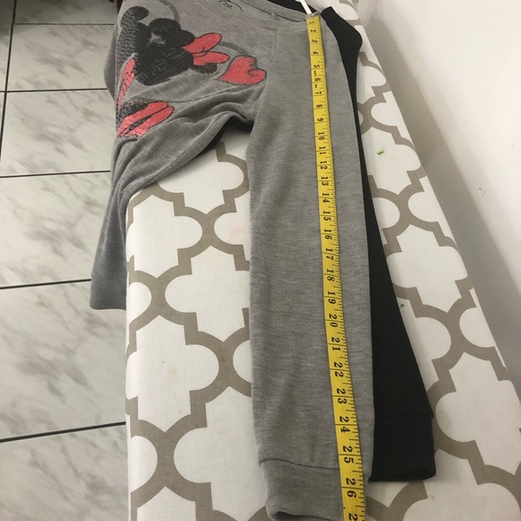 Disney Mickey Mouse Minnie sequins heart Gray Black Pullover juniors size 3/5 - Picture 15 of 16